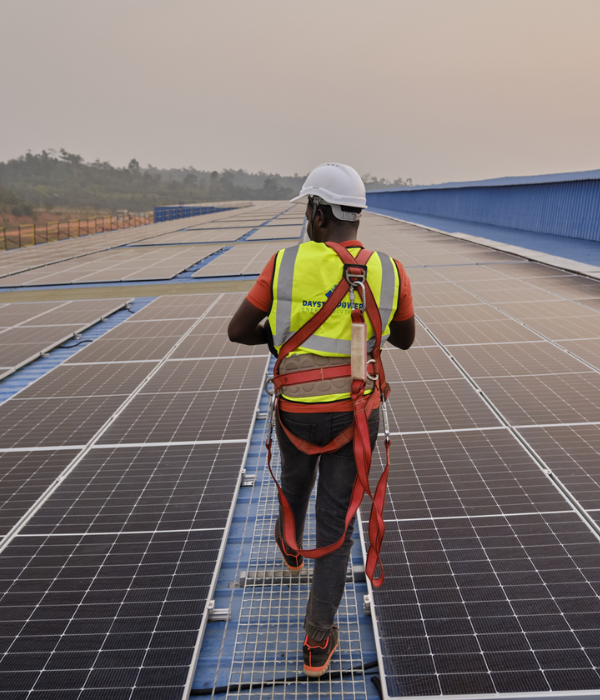 vi lagos solar battery